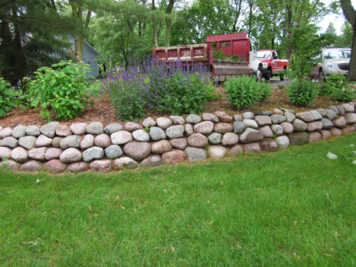 rock-retaining-wall - Wood-Stone Landscaping